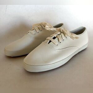 Esprit Leather White Lace Up “Emily” Size 6 Tennis Sneakers‎ NWOT Vintage